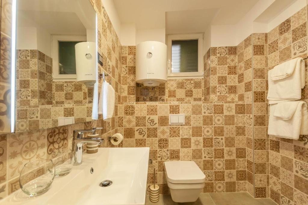 X Boutique Marinac Studio Apartments & Rooms Šibenik Kültér fotó