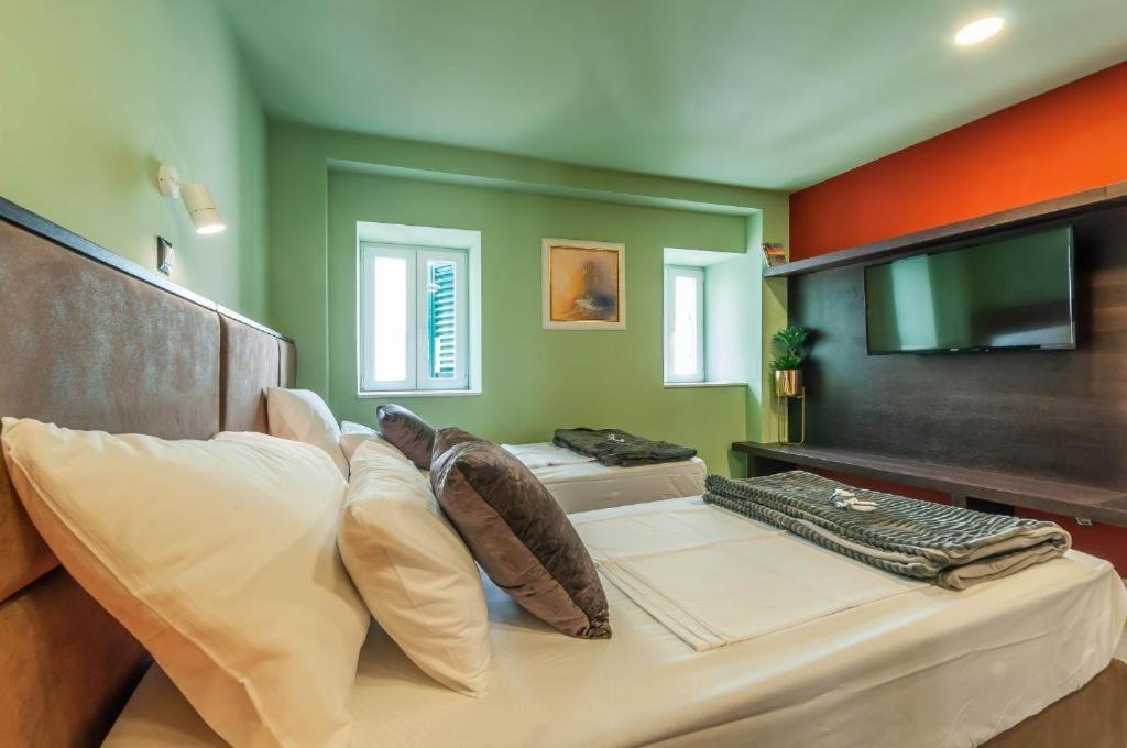 X Boutique Marinac Studio Apartments & Rooms Šibenik Kültér fotó