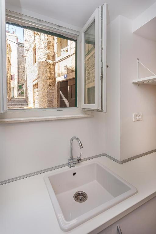 X Boutique Marinac Studio Apartments & Rooms Šibenik Kültér fotó