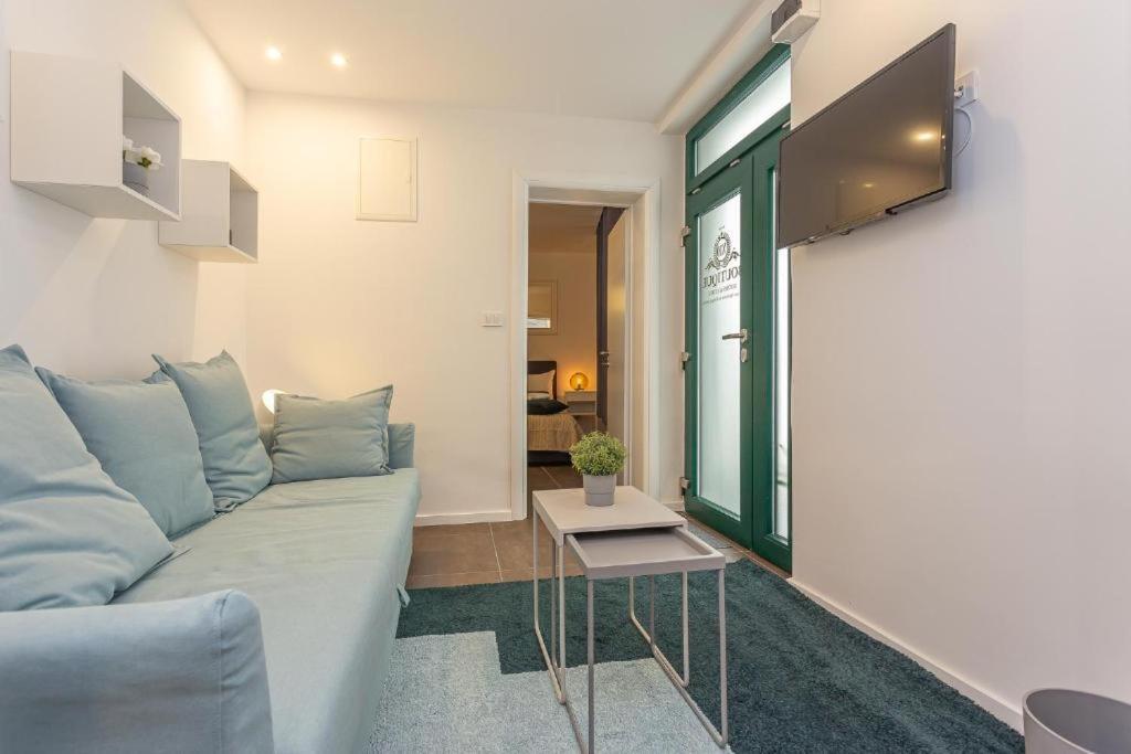 X Boutique Marinac Studio Apartments & Rooms Šibenik Kültér fotó